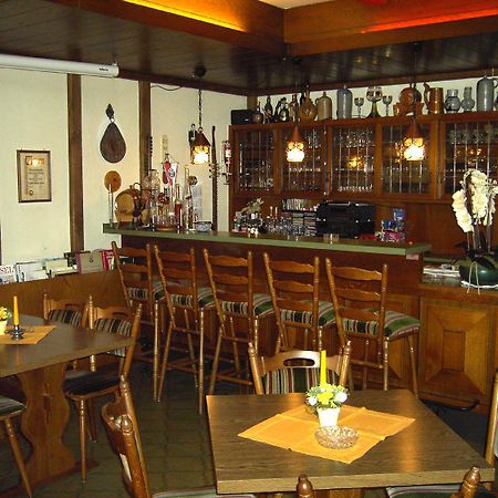 Weinstube Pension Moselbluemchen Zeltingen-Rachtig Extérieur photo