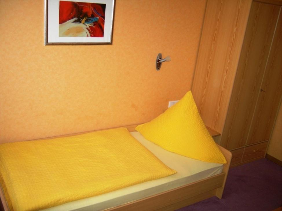 Weinstube Pension Moselbluemchen Zeltingen-Rachtig Extérieur photo