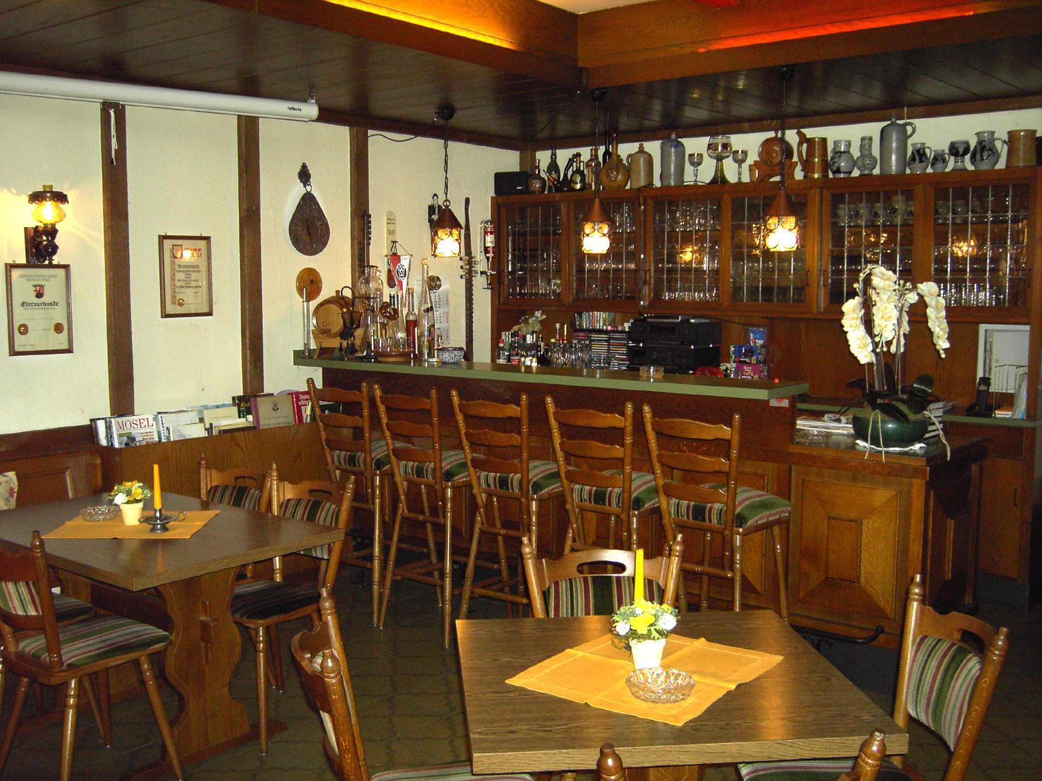 Weinstube Pension Moselbluemchen Zeltingen-Rachtig Extérieur photo