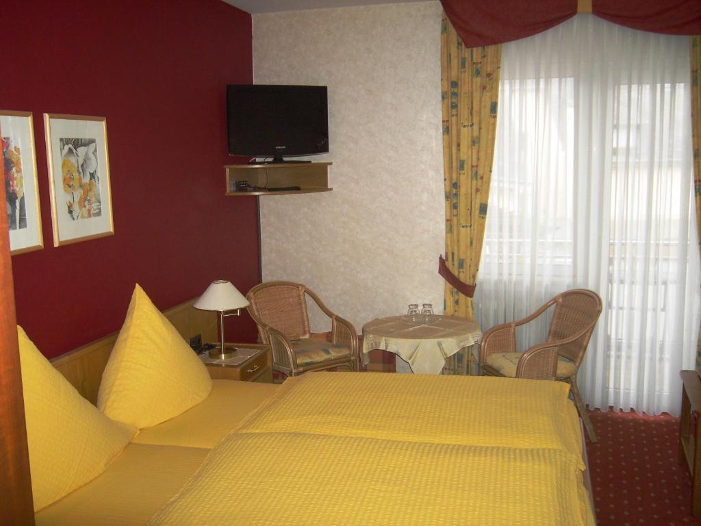 Weinstube Pension Moselbluemchen Zeltingen-Rachtig Chambre photo